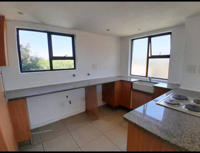 1 BEDROOM PROPERTY TO RENT IN ROOIHUISKRAAL NORTH